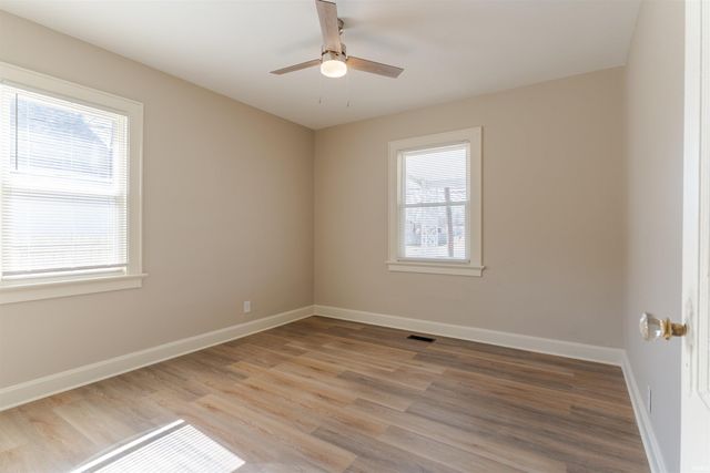 2520 S Weinbach Avenue, Evansville, IN 47714