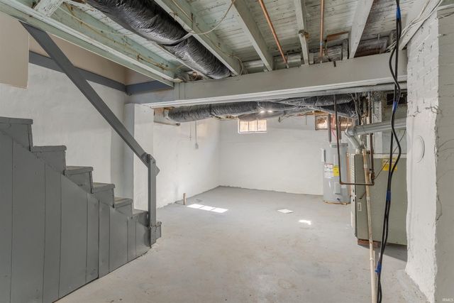 2520 S Weinbach Avenue, Evansville, IN 47714