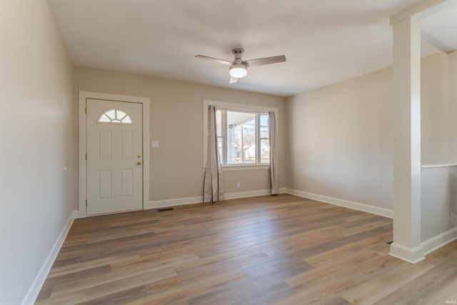 2520 S Weinbach Avenue, Evansville, IN 47714