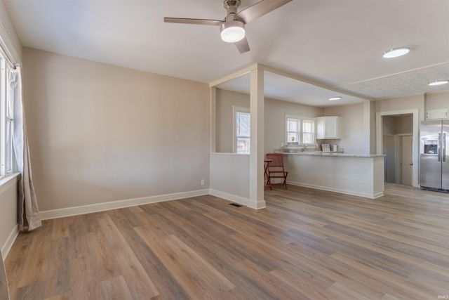 2520 S Weinbach Avenue, Evansville, IN 47714