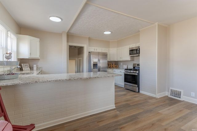 2520 S Weinbach Avenue, Evansville, IN 47714