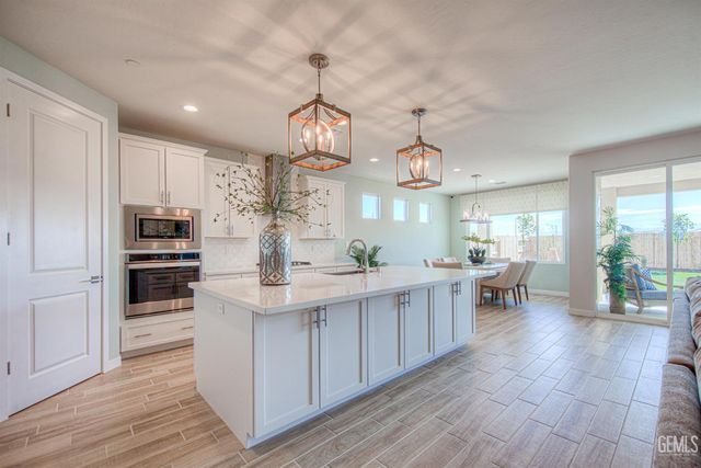 11035 Alcazar, Bakersfield, CA 93311