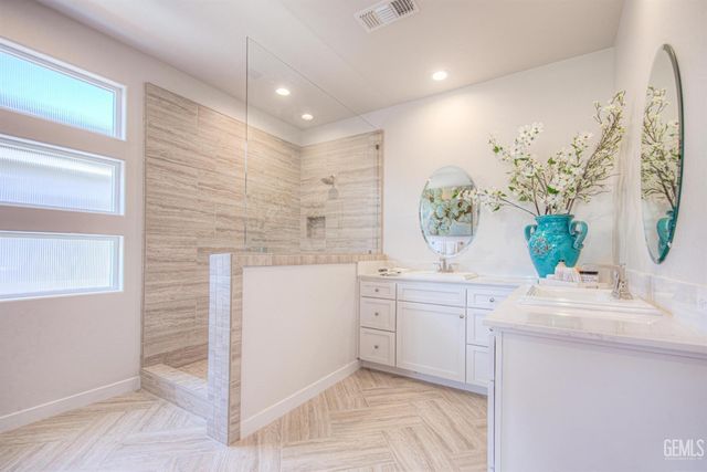 11035 Alcazar, Bakersfield, CA 93311