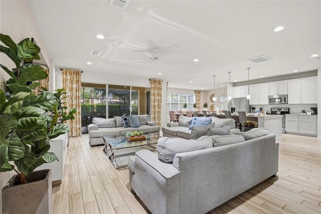 4007 OAKRISE LOOP, Davenport, FL 33837