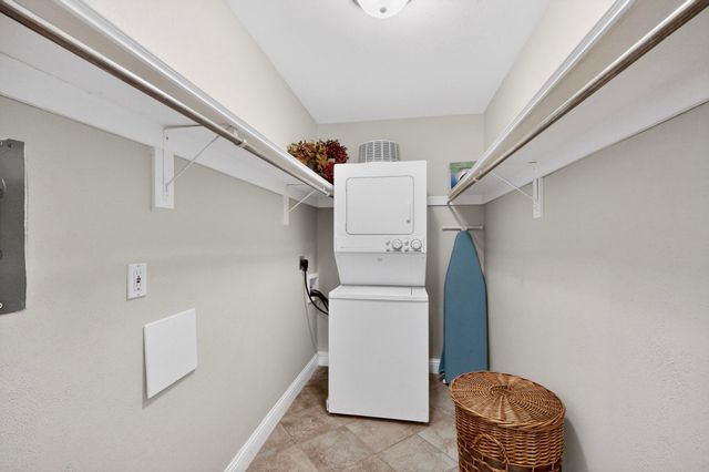 10534 Stone Canyon Road 111, Dallas, TX 75230