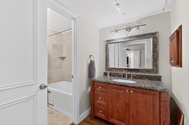 10534 Stone Canyon Road 111, Dallas, TX 75230