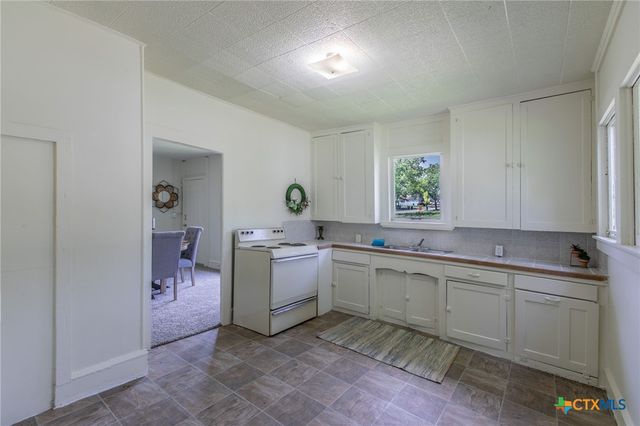 1303 S 15th Street, Temple, TX 76504