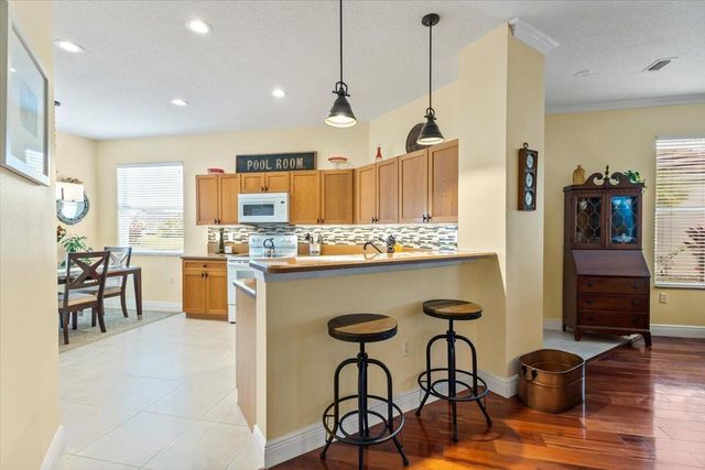 704 SW Rocky Bayou Terrace, Port St Lucie, FL 34986