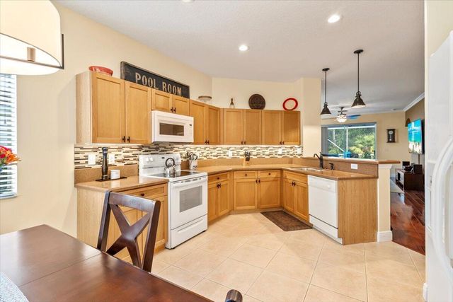 704 SW Rocky Bayou Terrace, Port St Lucie, FL 34986