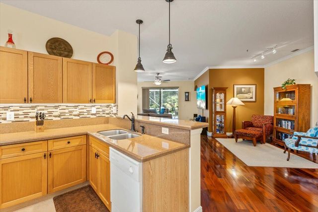 704 SW Rocky Bayou Terrace, Port St Lucie, FL 34986