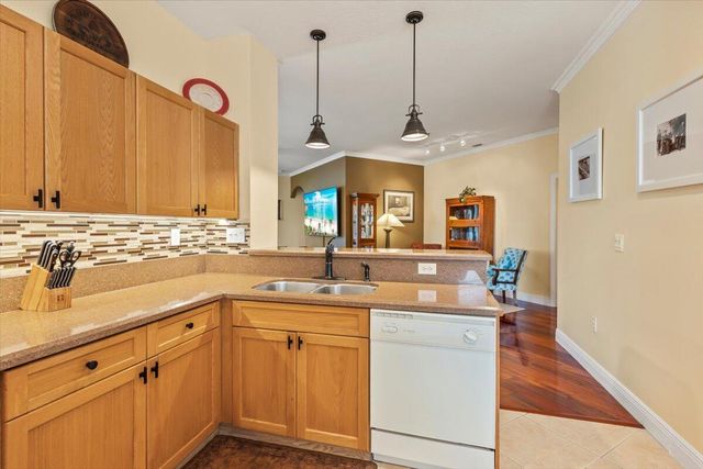 704 SW Rocky Bayou Terrace, Port St Lucie, FL 34986