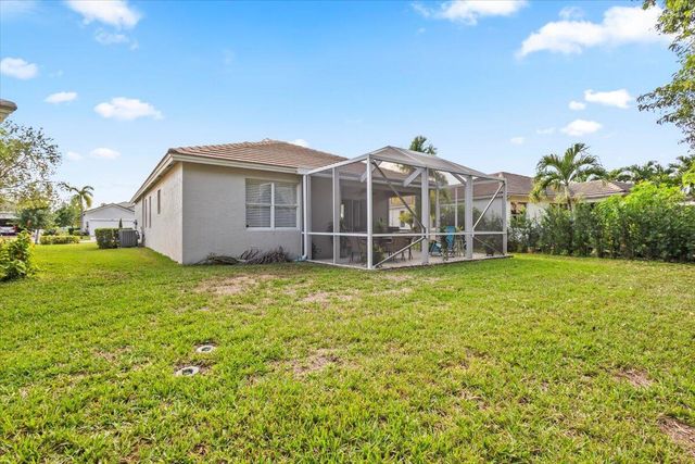 704 SW Rocky Bayou Terrace, Port St Lucie, FL 34986
