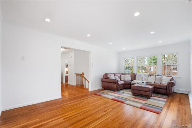 53 Jennings Road, White Plains, NY 10605