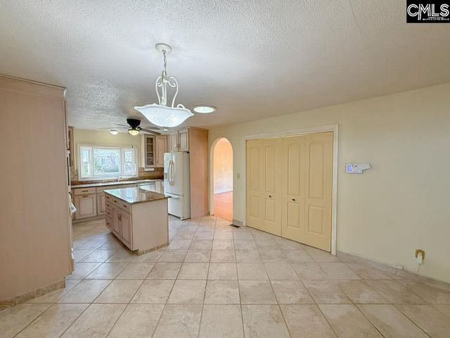 900 Kenmore, Columbia, SC 29209