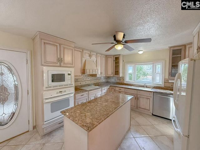 900 Kenmore, Columbia, SC 29209