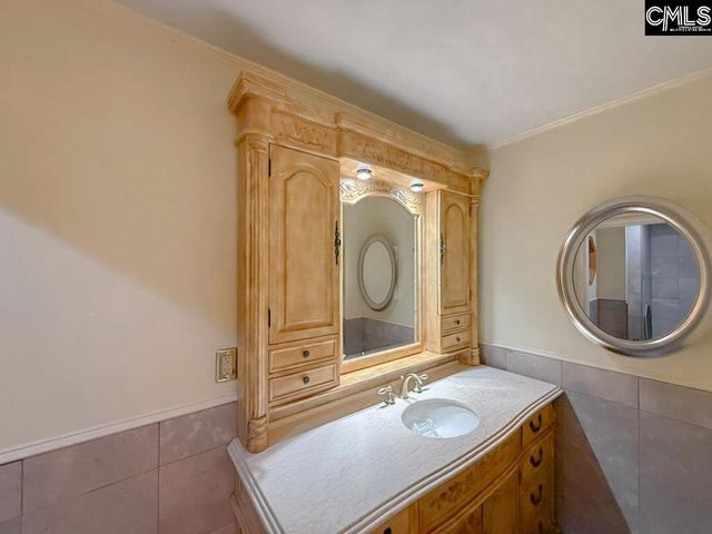 900 Kenmore, Columbia, SC 29209