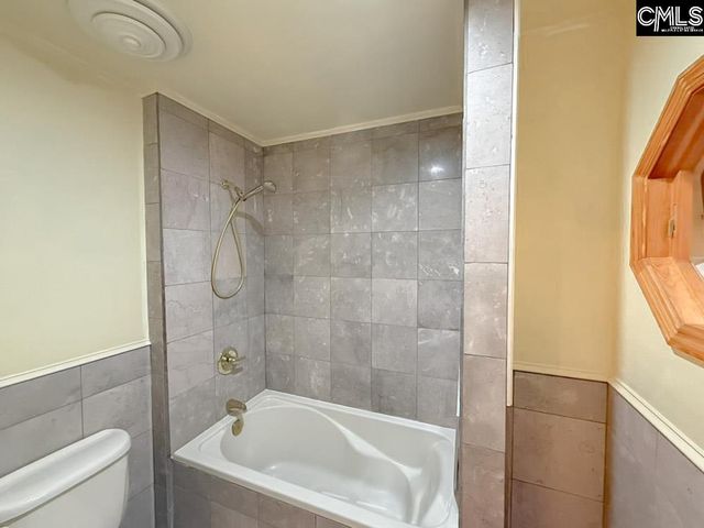 900 Kenmore, Columbia, SC 29209