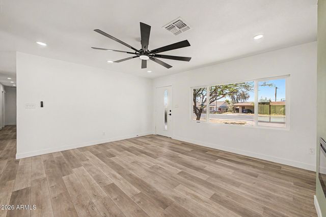 3402 W MARYLAND Avenue, Phoenix, AZ 85017
