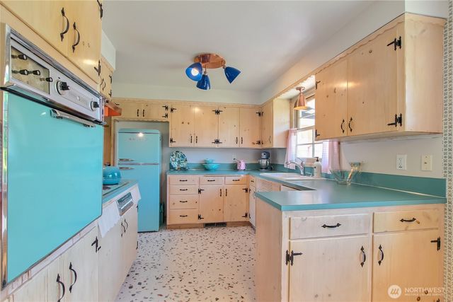 1754 N Narrows Drive, Tacoma, WA 98406
