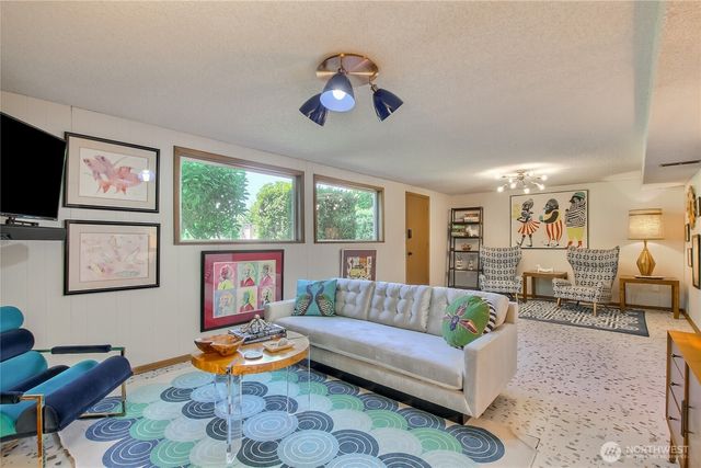 1754 N Narrows Drive, Tacoma, WA 98406