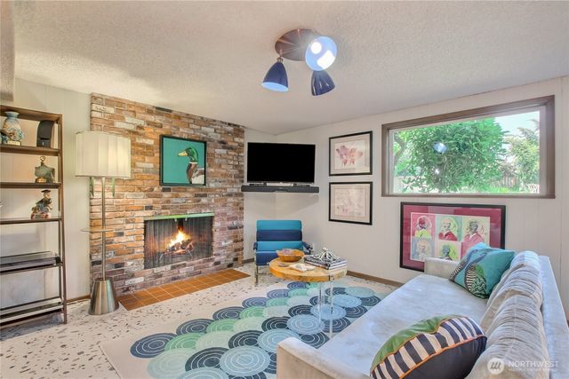 1754 N Narrows Drive, Tacoma, WA 98406