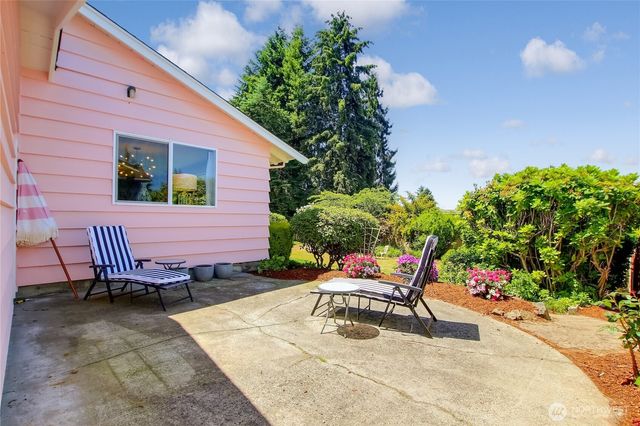 1754 N Narrows Drive, Tacoma, WA 98406