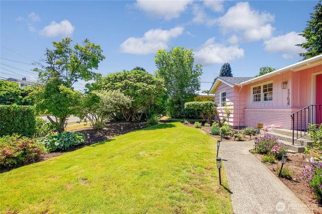 1754 N Narrows Drive, Tacoma, WA 98406