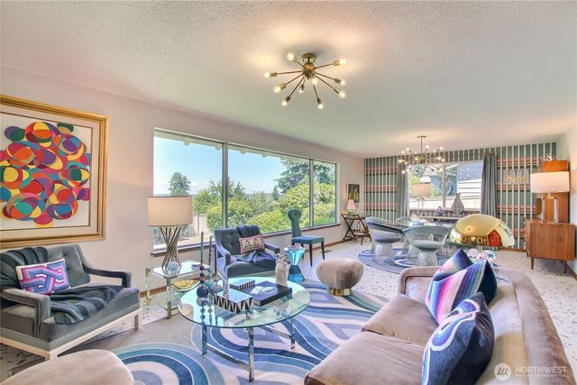 1754 N Narrows Drive, Tacoma, WA 98406