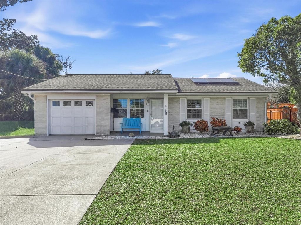 52 FLEMING COURT, Palm Coast, FL 32137