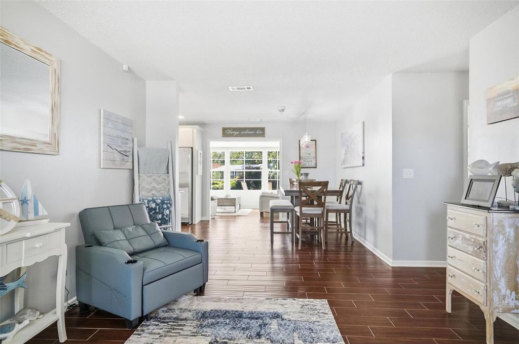 Image 11 of property listing at 52 FLEMING COURT, Palm Coast, FL 32137