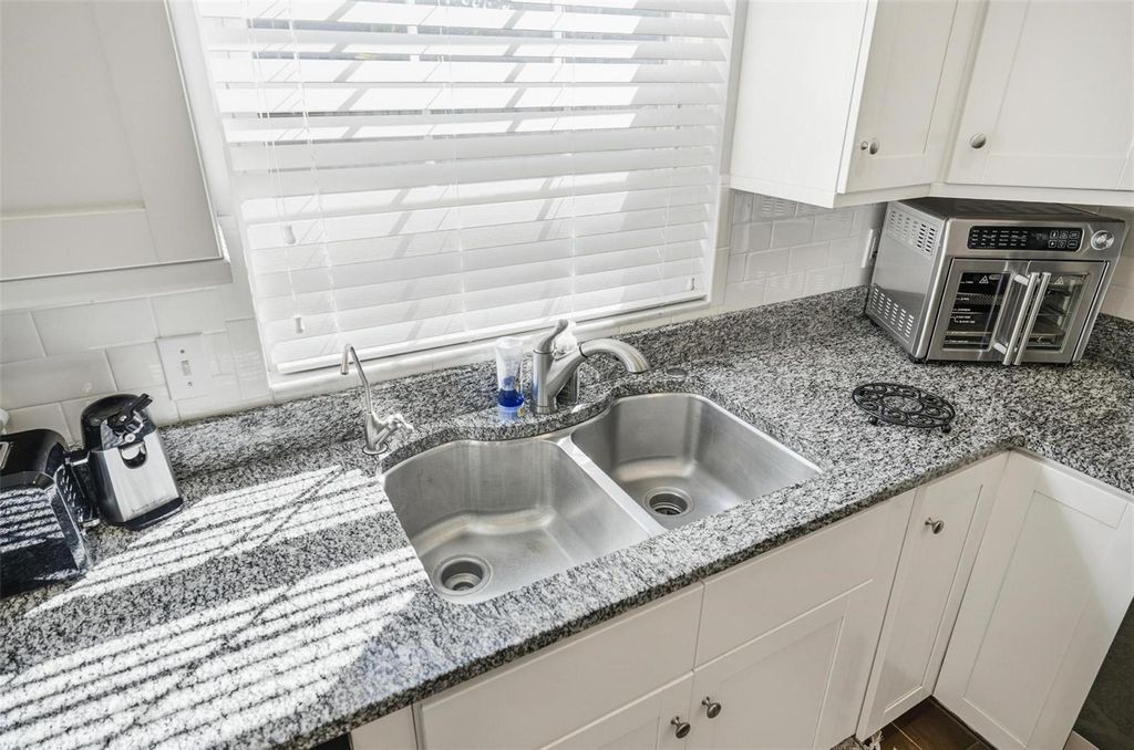 Image 21 of property listing at 52 FLEMING COURT, Palm Coast, FL 32137