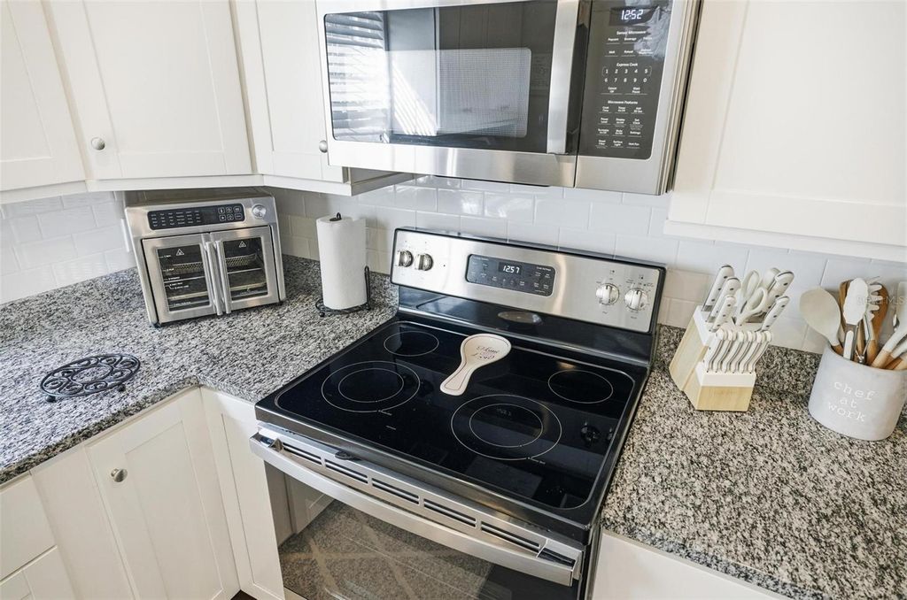 Image 22 of property listing at 52 FLEMING COURT, Palm Coast, FL 32137