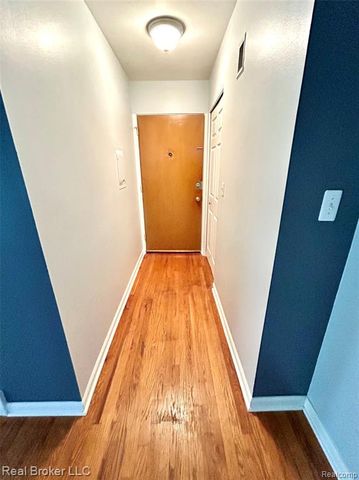 4840 Briarwood Avenue 2, Royal Oak, MI 48073