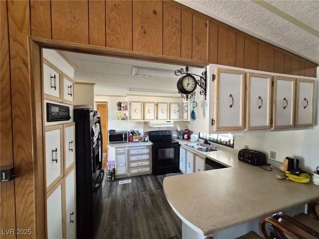 400 West Hoyt Street, Beatty, NV 89003