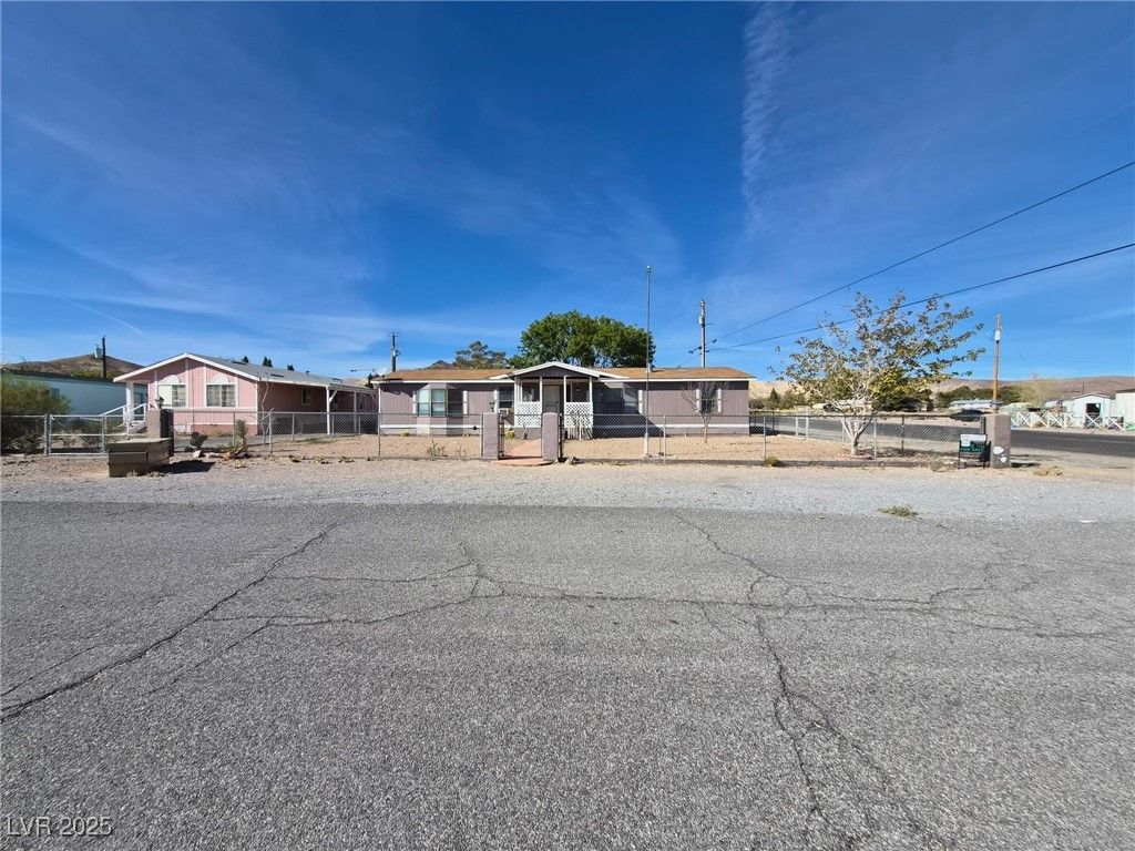 400 West Hoyt Street, Beatty, NV 89003