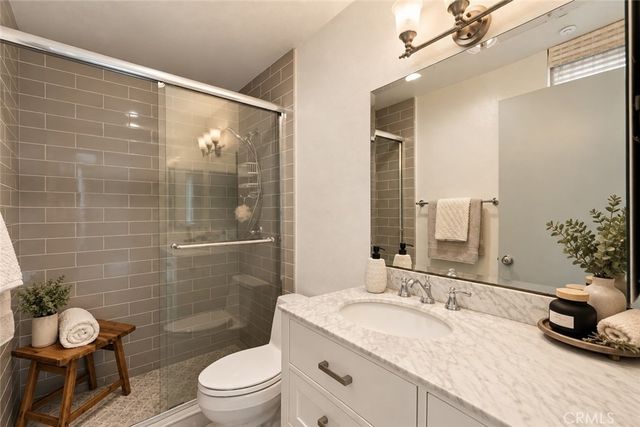 11949 Goshen Avenue 110, Los Angeles, CA 90049