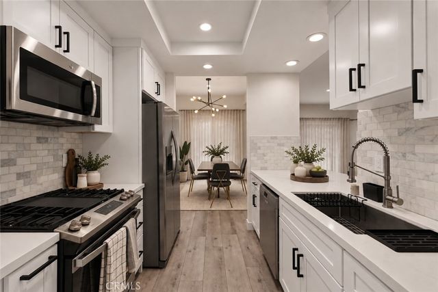 11949 Goshen Avenue 110, Los Angeles, CA 90049