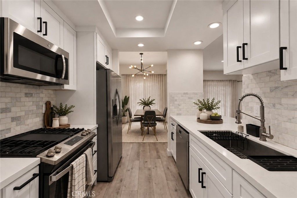 11949 Goshen Avenue 110, Los Angeles, CA 90049 — photo 5