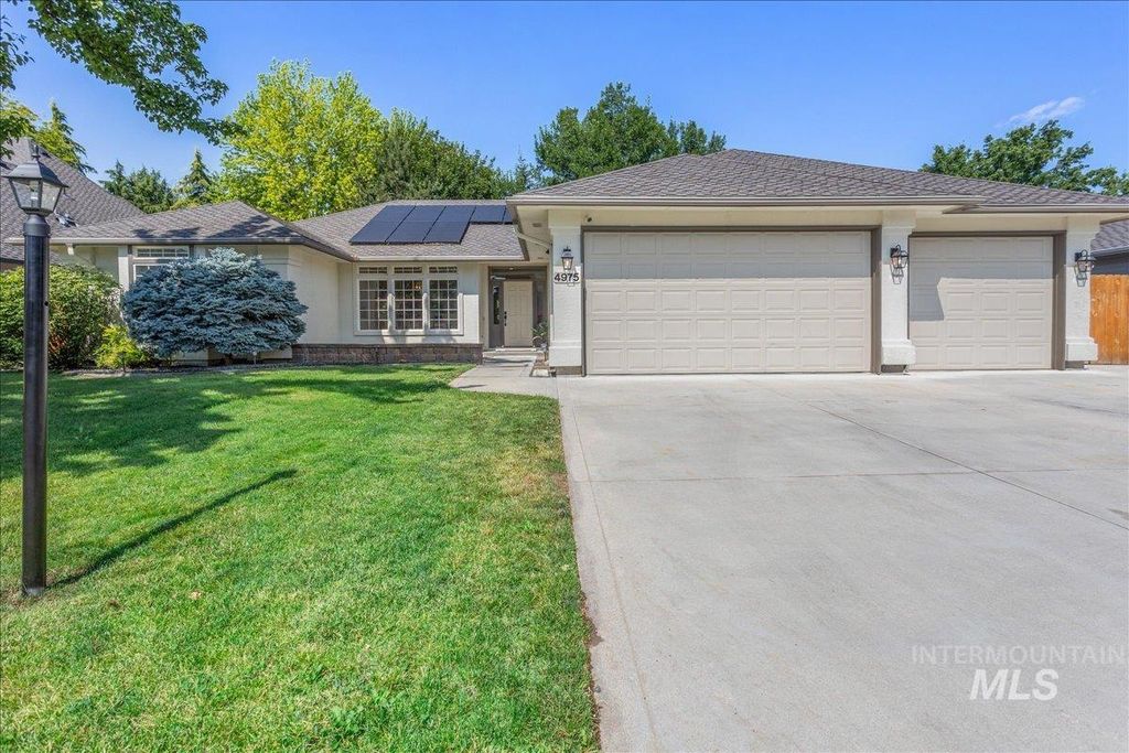 4975 N Morninggale Way, Boise, ID 83713