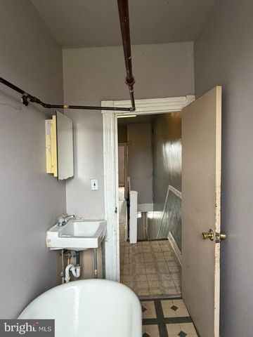 1827 N MILTON AVE, Baltimore, MD 21213