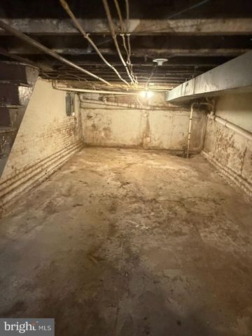 1827 N MILTON AVE, Baltimore, MD 21213