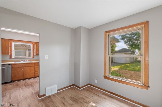 2247 18th Street SW, Kenmore, OH 44314