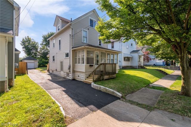 2247 18th Street SW, Kenmore, OH 44314