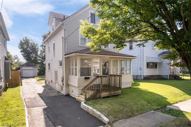 2247 18th Street SW, Kenmore, OH 44314