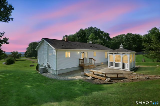 43 Pinnacle Road, Ellington, CT 06029