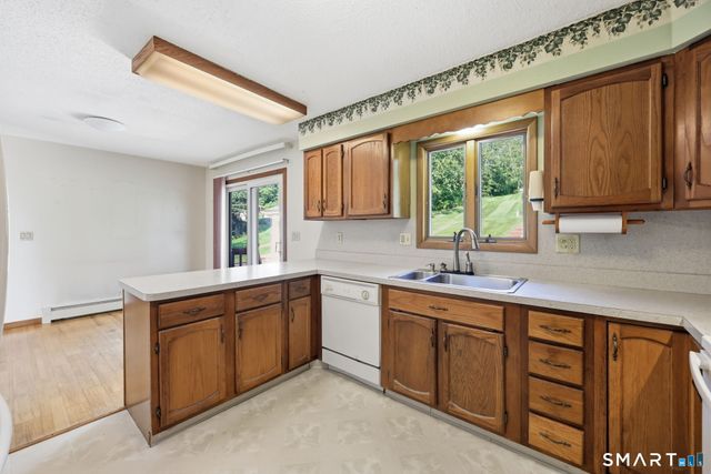 43 Pinnacle Road, Ellington, CT 06029