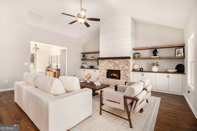 196 Beavers Road, Grantville, GA 30220