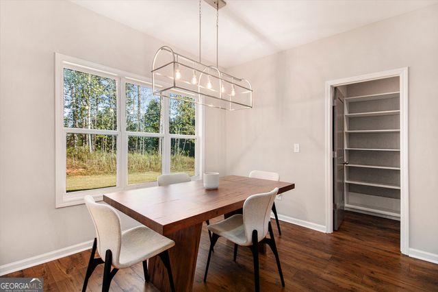 196 Beavers Road, Grantville, GA 30220