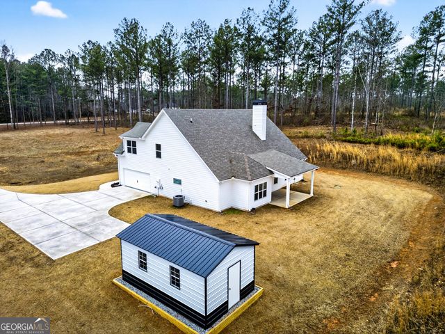 196 Beavers Road, Grantville, GA 30220