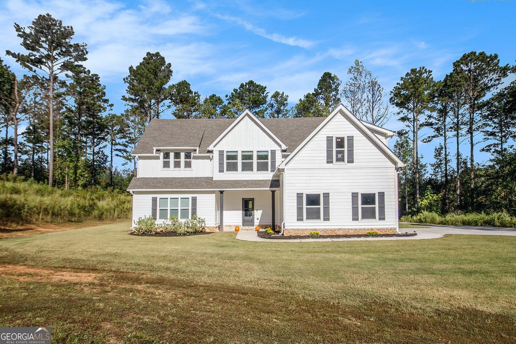 196 Beavers Road, Grantville, GA 30220